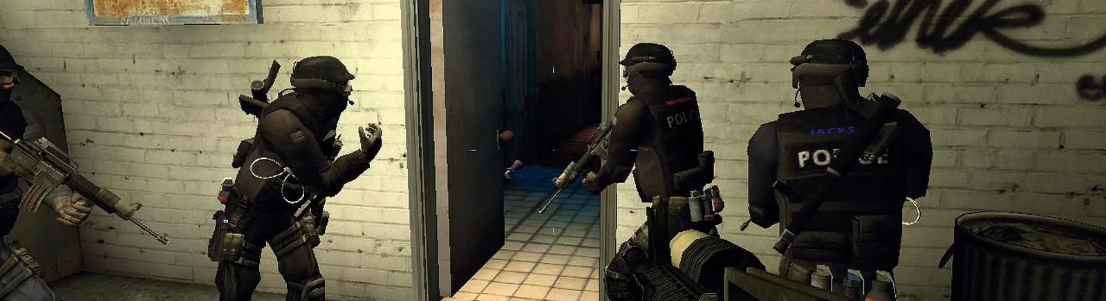 Усі відгуки та оцінки SWAT 4: The Stetchkov Syndicate — 0 думок